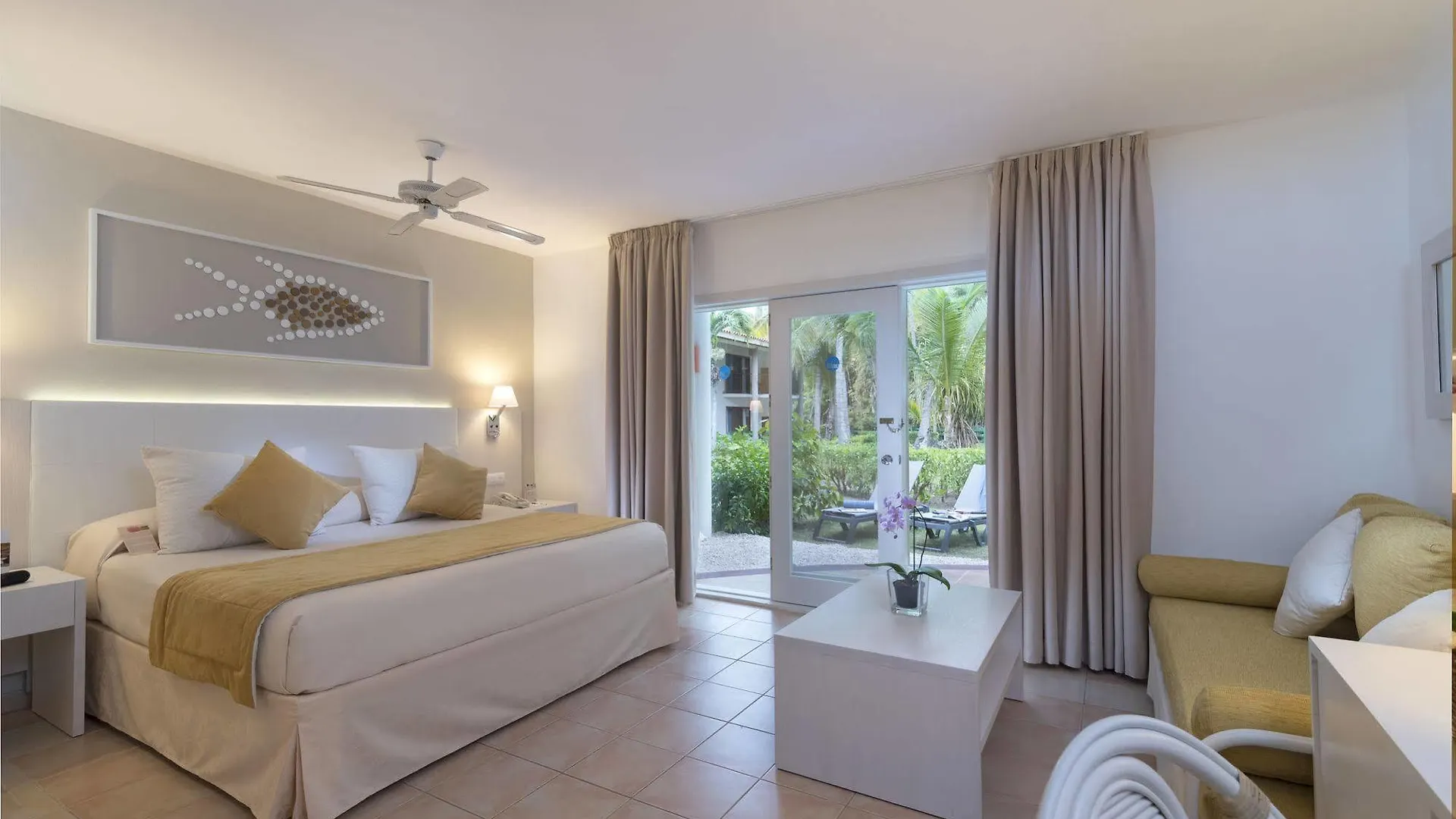 Natura Park Beach & Spa Eco Resort Punta Cana 5*,