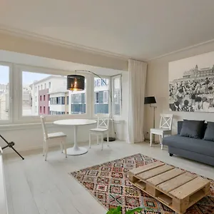 https://city-center-apartment-only-50m-from-the-beach.bruges-hotels.info