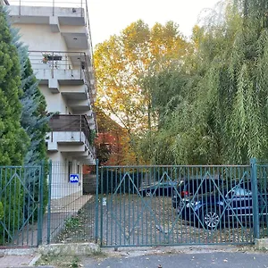 Homestay , Отопени Румыния