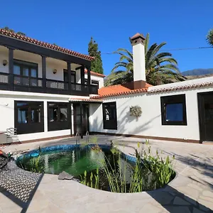Escondida Villa Breña Baja