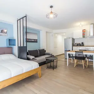  Apartment Vieux-port - Rue Du Chevalier Roze France